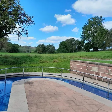 Waldtherme Relaxen, Wandern, Radfahren Daire